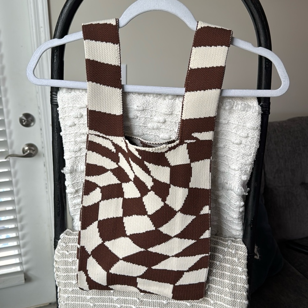 Knit checkered bag